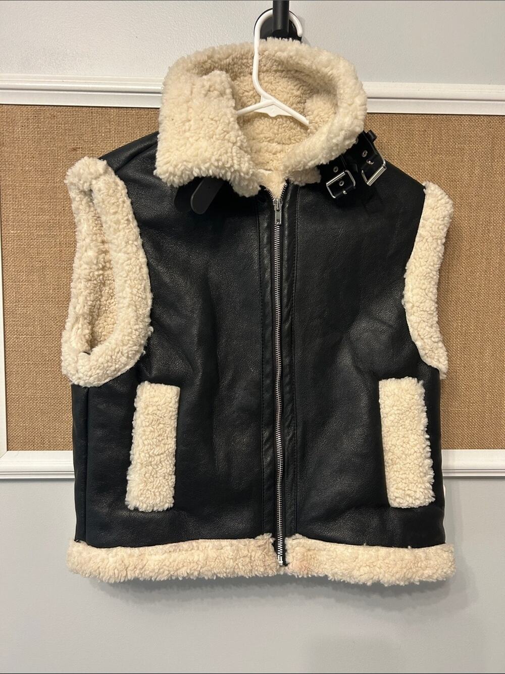Sleeveless Faux Shearling Aviator Vest - Black/Cream